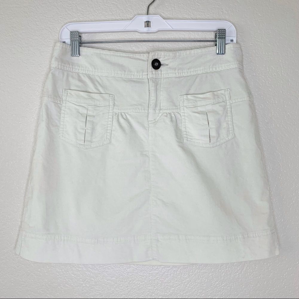 Athleta Limestone Corduroy Cordoba Mini Skirt, Size 4
